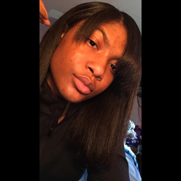 Meet your Posher, Kori - Picture 1 of 1